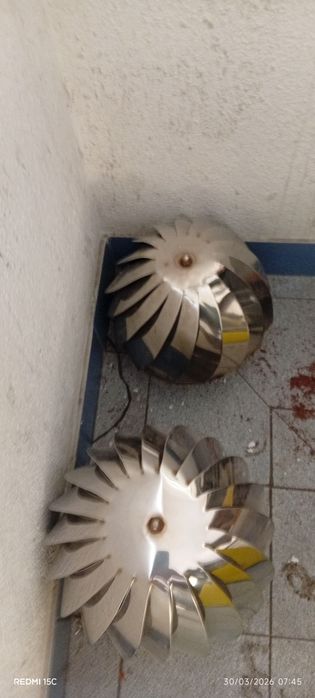 Girândola inoxidável em ótimo estado
