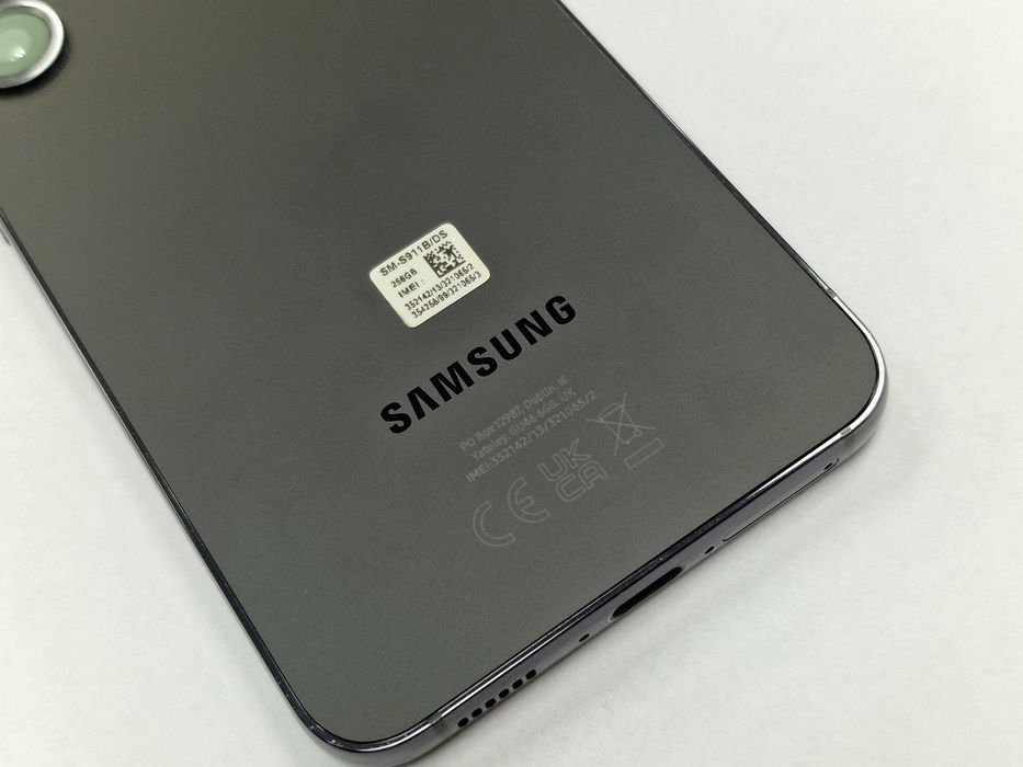Samsung Galaxy S23/ 8GB/ 256GB/ Phantom Black/ Grade A- + ładowarka