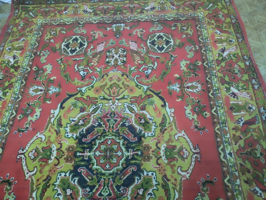 Продам ковер на пол