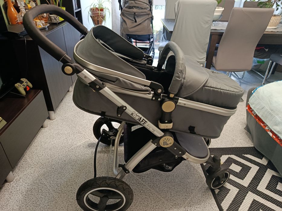 Carrinho de bebé Pierre Cardin