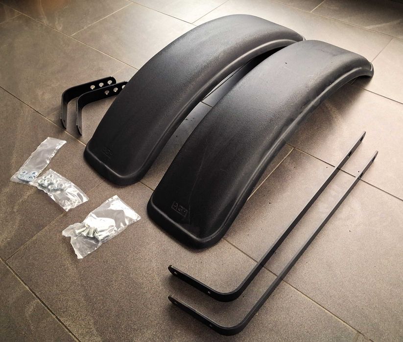 Zestaw Błotników Przednich C-330, C-360, Plastik