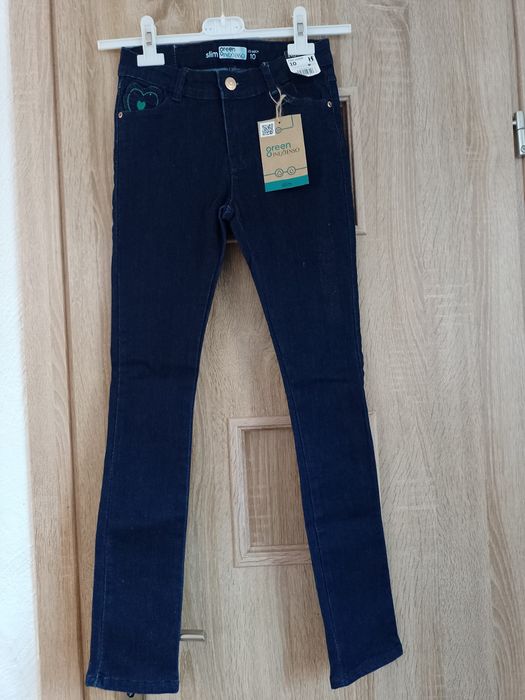 Nowe jeansy Slim, rozm 131-143cm