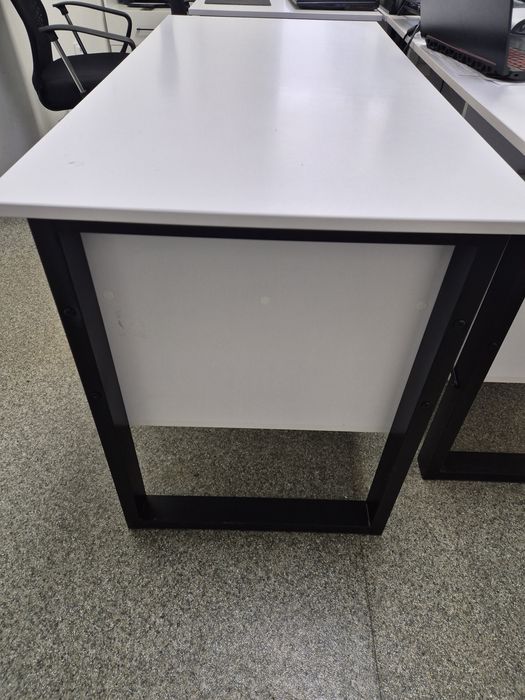 Продам   офісний   стіл