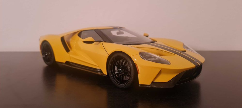 Ford GT 2017 - 1:18 AutoArt