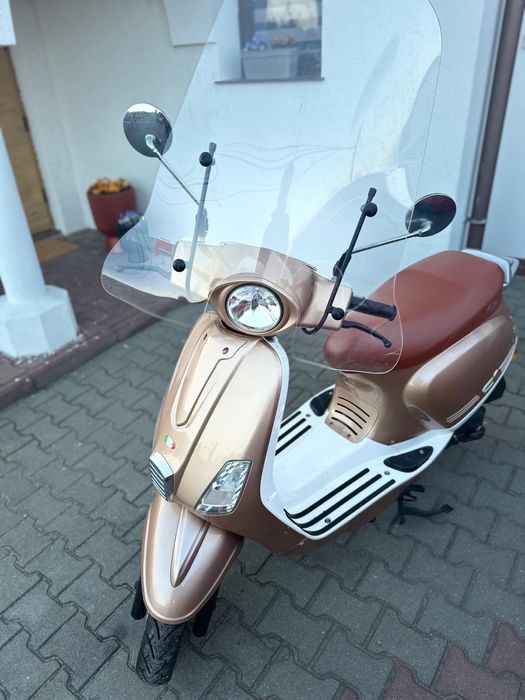 Skuter z bardzo niskim przebiegiem 50cc 4- suw