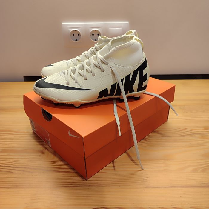 Бутсы Nike Air Zoom Mercurial Superfly 9 Club DJ5959-700
