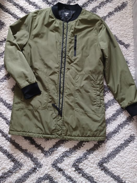 Куртка червона куртка