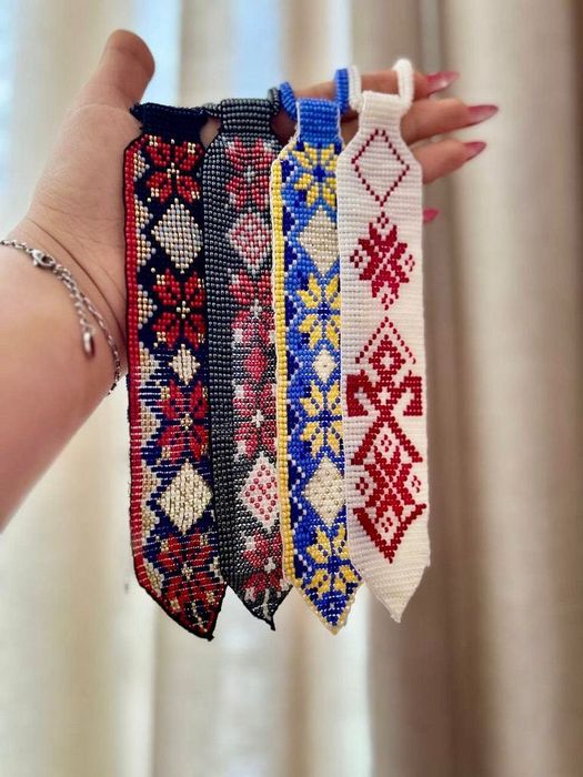 галстук з бісеру ручна робота