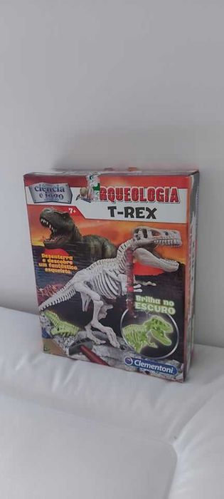 Jogo Quiz - História de Portugal e Ciência e Jogo - T-Rex