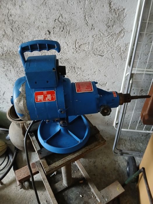 Máquina retificadora de bancada PFERD