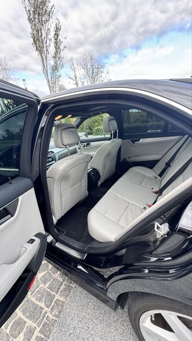 Mercedes-benz C350, 2012 року, 3,5 бензин