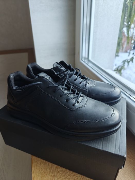 Nowe buty Ecco Aquet skórzane, rozmiar 42