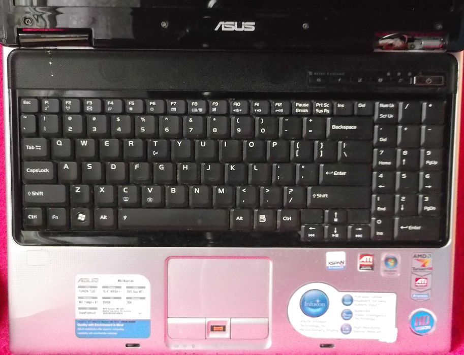Laptop Asus model M51KR. 15,4