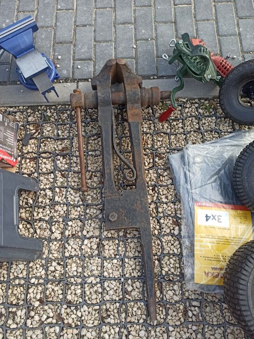 Sprzedam imadło kowalskie