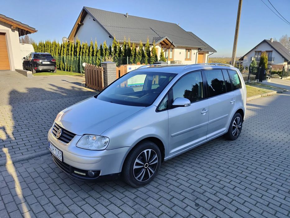 Volkswagen Touran VW Touran Highline DSG 2.0tdi