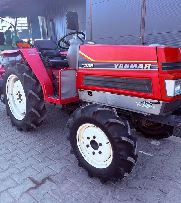 Traktor Yanmar F235 4X4