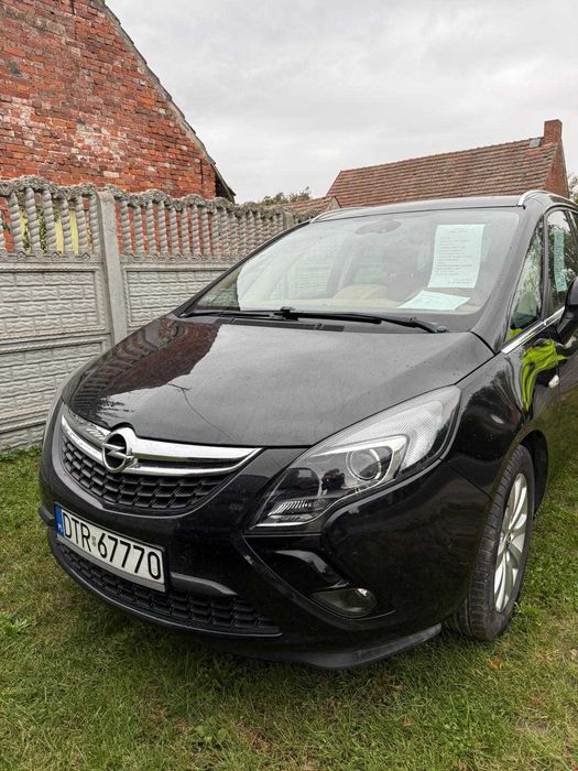 Opel Zafira 2012 rok 161 KM