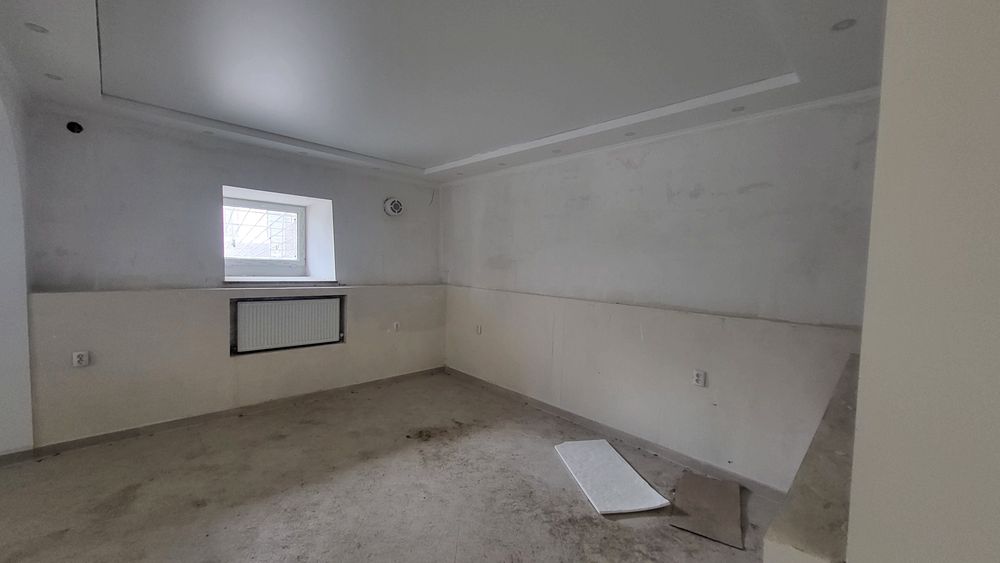 Продам комерційну нерухомість