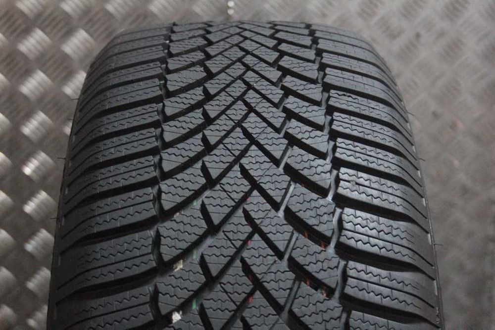 235/50/20 Bridgestone Blizzak LM005 235/50 R20 100T AO A0 2022r
