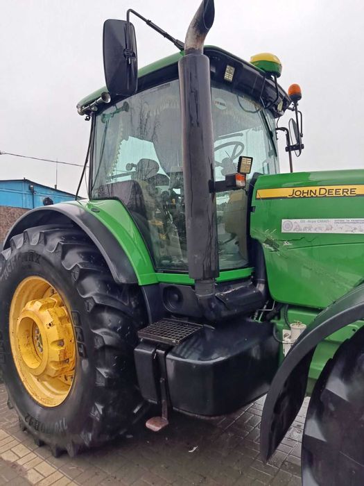 Трактор John Deere 8430
