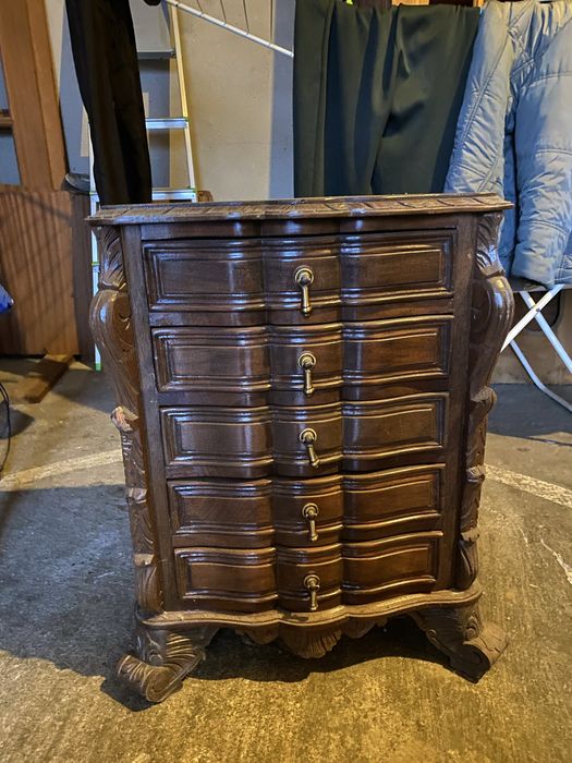 Cómoda mesa de cabeceira camiseiro madeira maciça 66x34x55