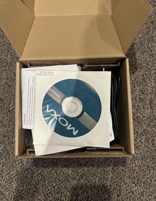 Moxa uc-7101 Wbudowany komputer przemysłowy