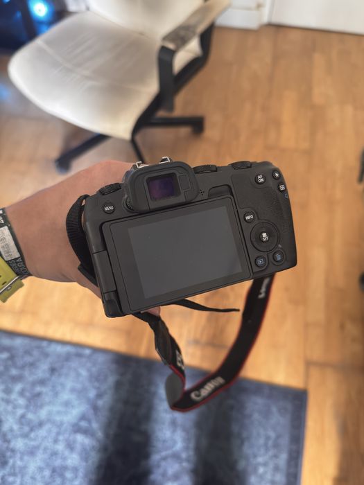 Camera Canon EOS RP