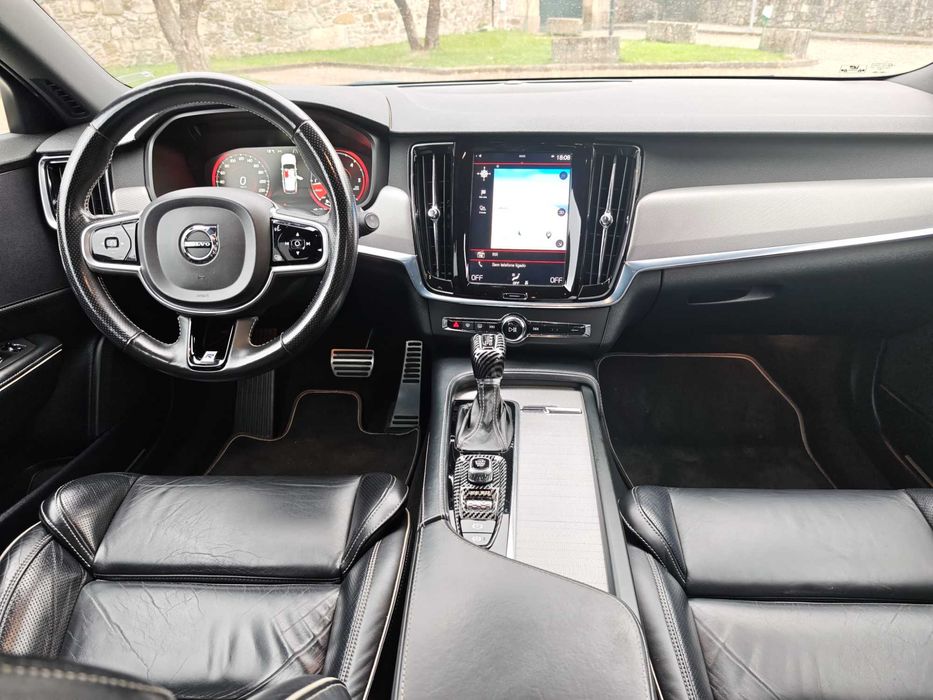 VOLVO V90 R-Desing oportunidade