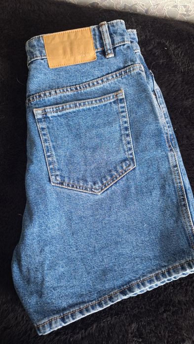 Джинсові шорти Zara 38р.