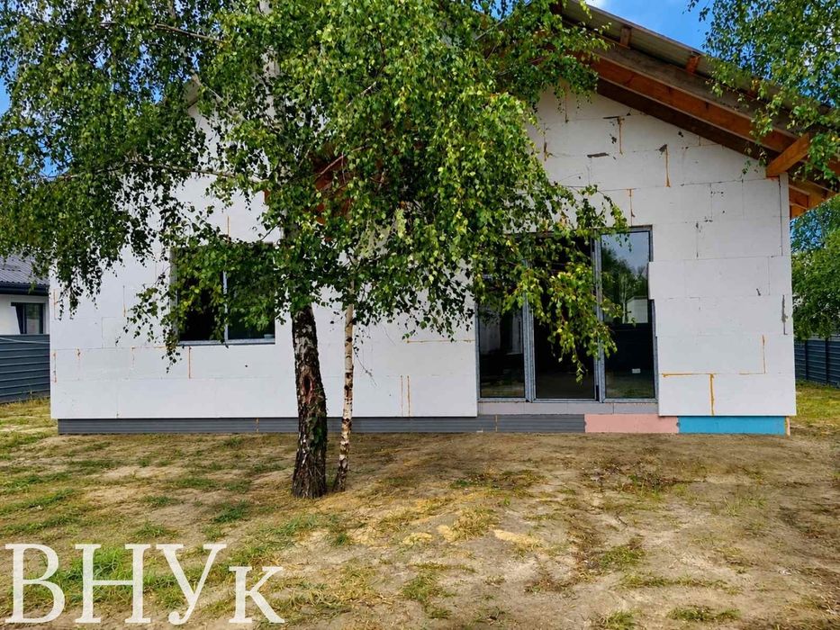 Продам сучасний будинок у мальовничому Кульчині — ліс та озеро поруч