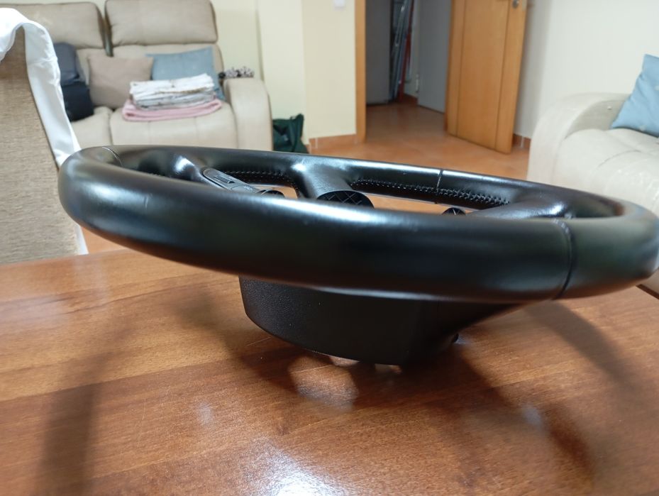 Volante com comandos Audi
