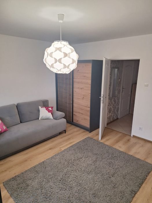 Wynajmę mieszkanie w centrum Jarot