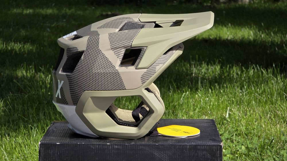 Kask Fox dropframe pro M