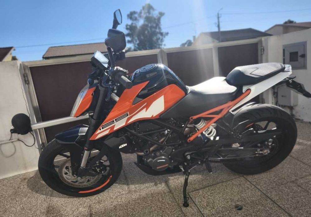 Mota KTM Duke 125