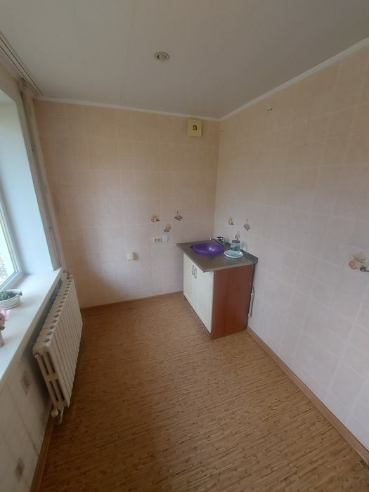 Продам 1 км квартира