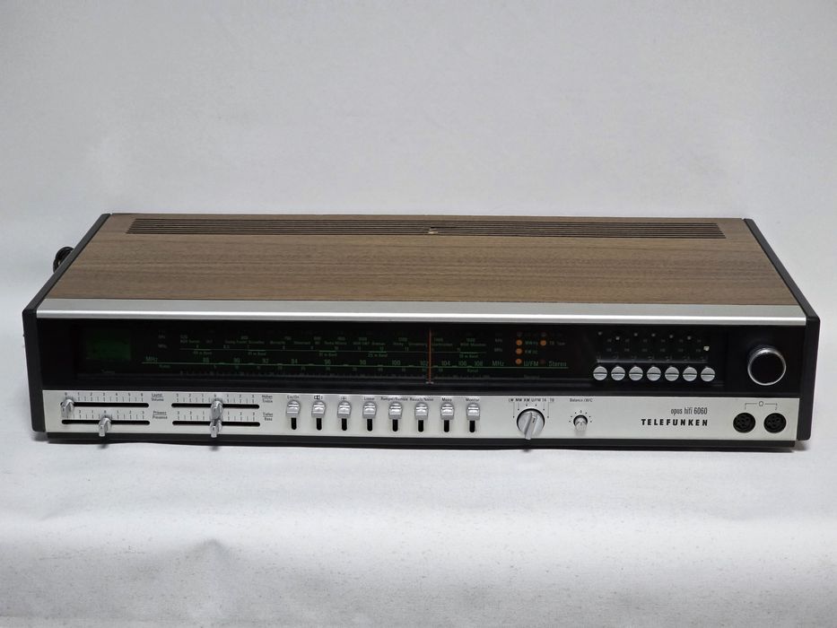 Receiver Vintage reparado Telefunken