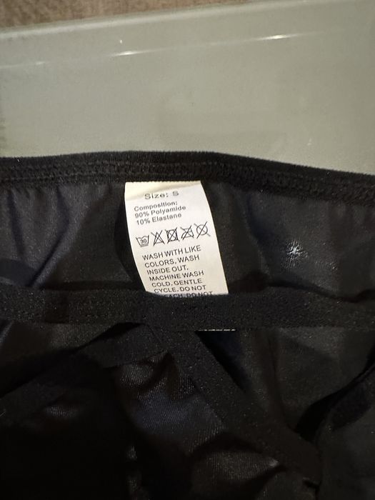 Majtki damskie czarne r. S