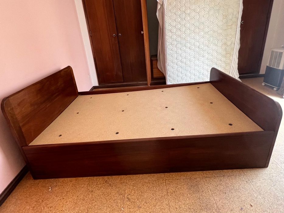 Cama + colchão novo