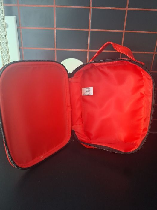 Lancheiras usadas como novas