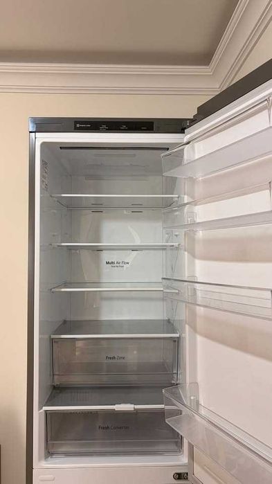 Frigorífico Combinado LG GBP62PZNBC NoFrost (Garantia até 2028)