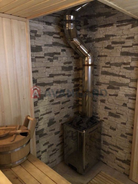 Продам просторий сучасний будинок (Космос, ост. Південний ринок)