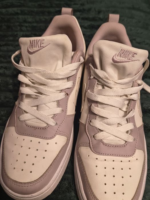 Sprzedam buty Nike rozmiar 40