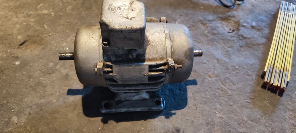 Silnik elektryczny brak oznaczeń