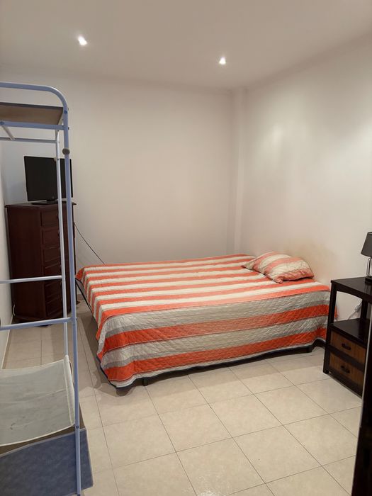 Aluga-se quarto Queluz/Belas 400€