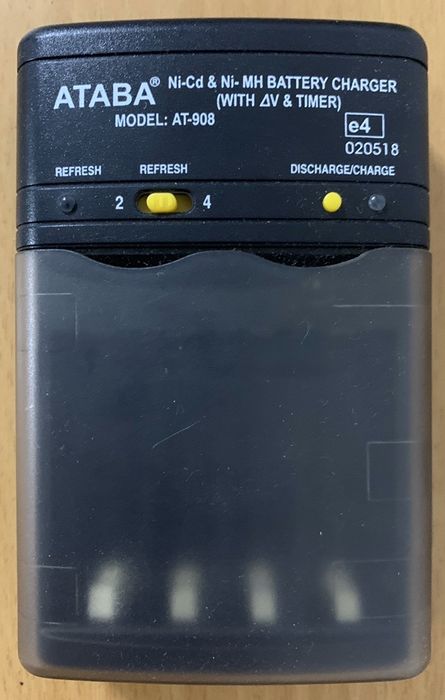 Зарядное устройство ATABA для аккумуляторных батареек