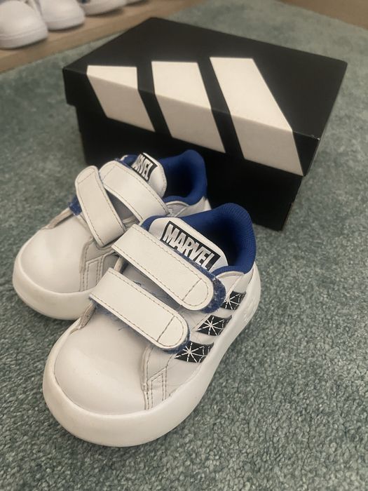 Sapatilhas bebe menino