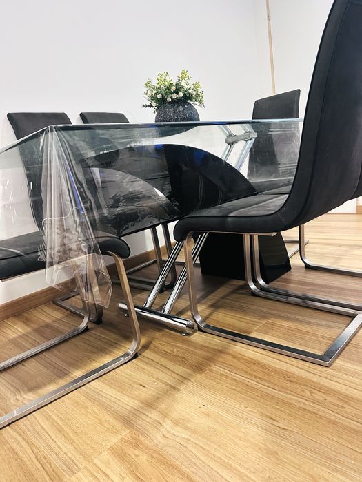 Mesa de jantar como nova