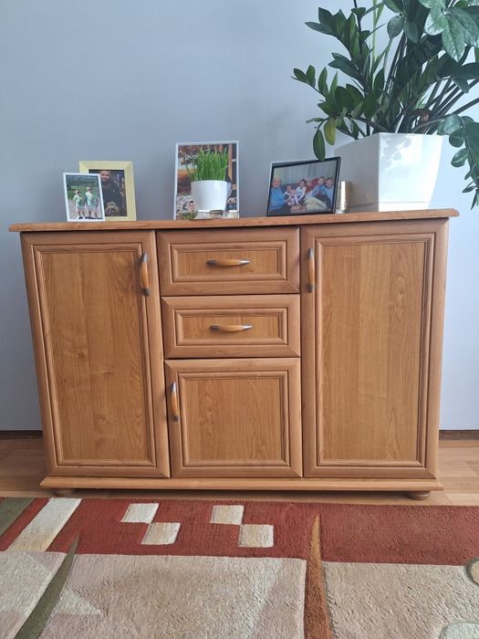 Sprzedam komodę w bardzo dobrym stanie