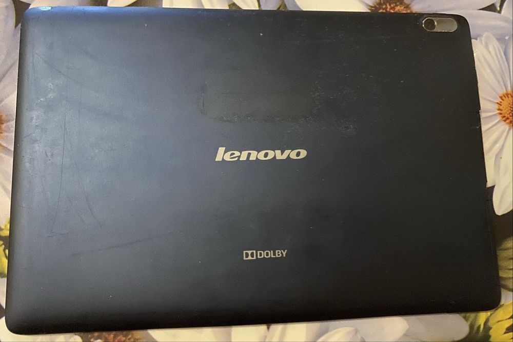Планшет Lenovo Dolby