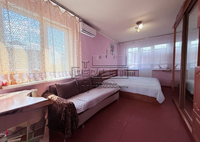 Продаж 2к квартири Воскресенський проспект 46/2